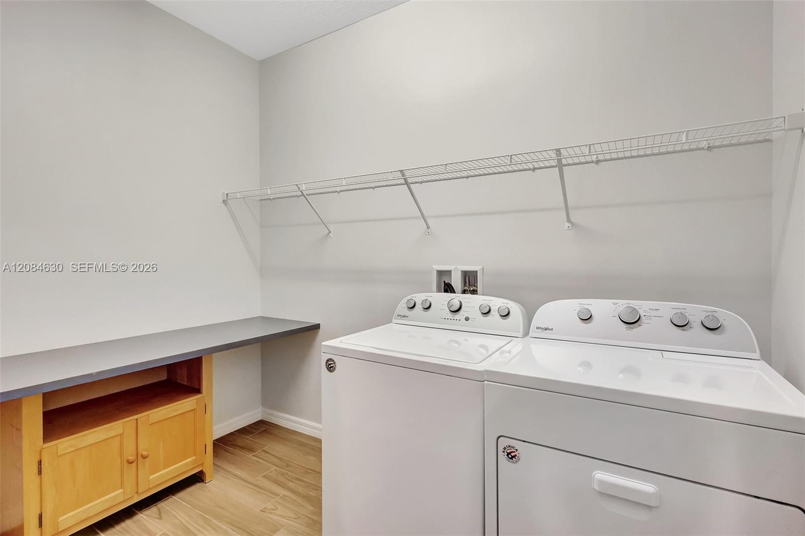 727 Se Boboli Way Property Photo 23
