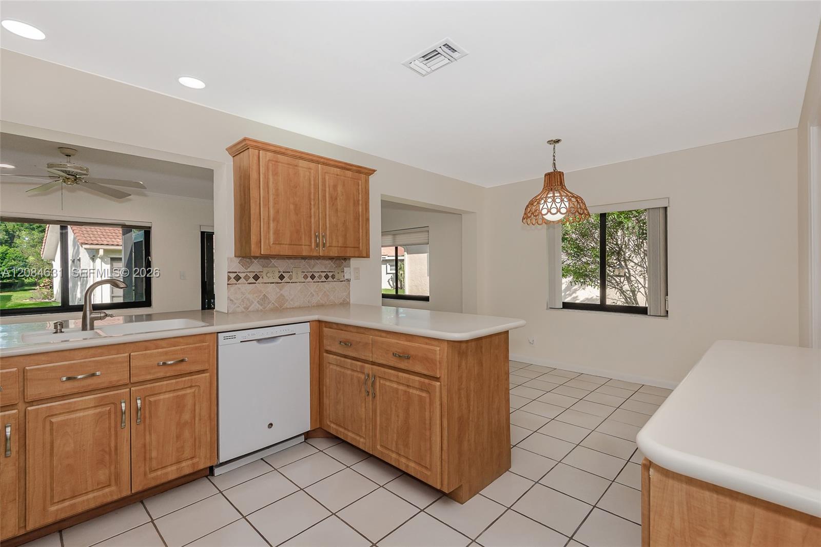 7905 Cloverfield Property Photo 10