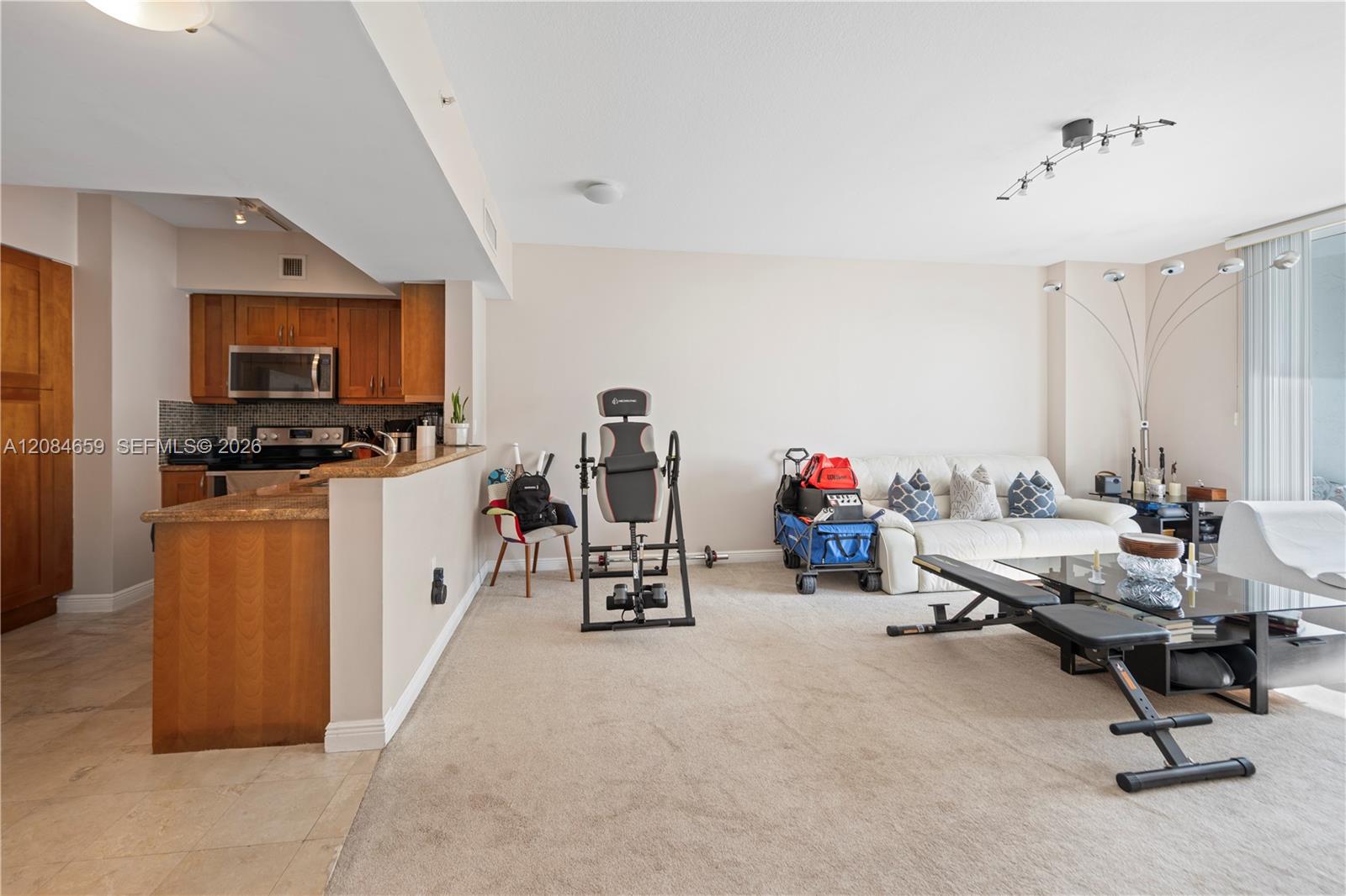 1745 E Hallandale Beach Boulevard 2204w Property Photo 8