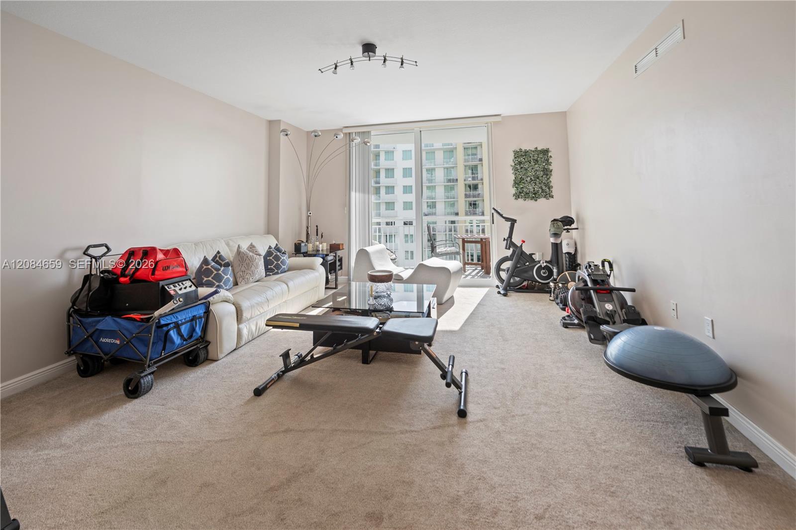 1745 E Hallandale Beach Boulevard 2204w Property Photo 10