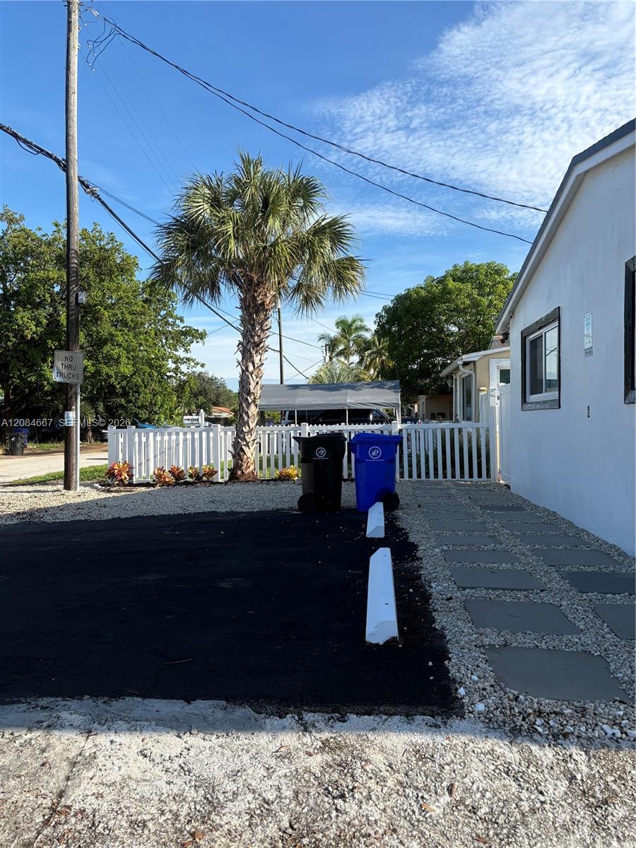A12084667 Property Photo 12