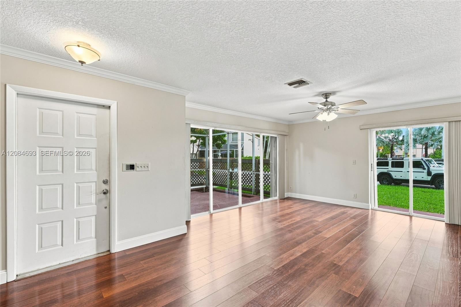 10922 Chandler Drive Property Photo 5