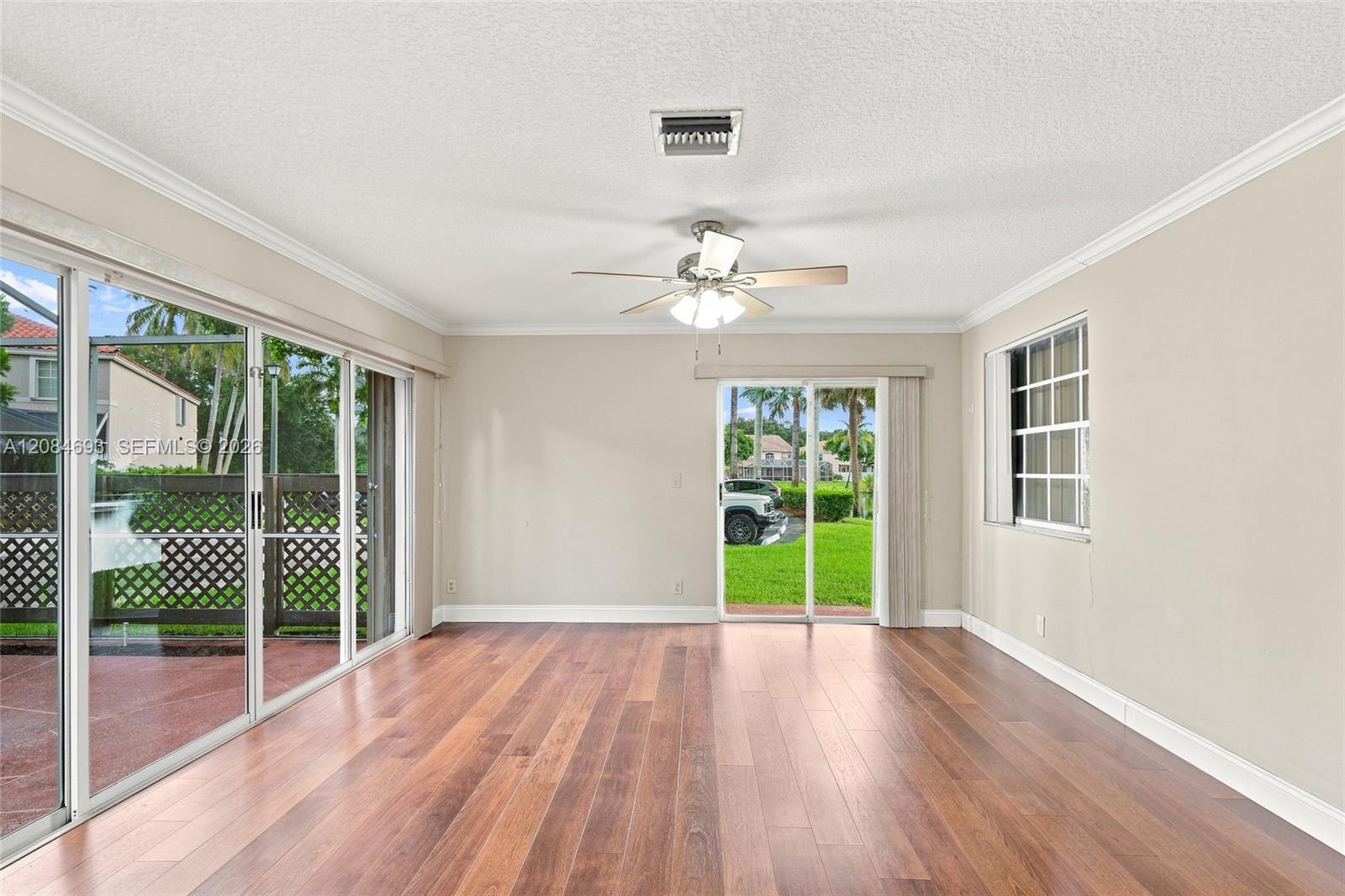 10922 Chandler Drive Property Photo 11