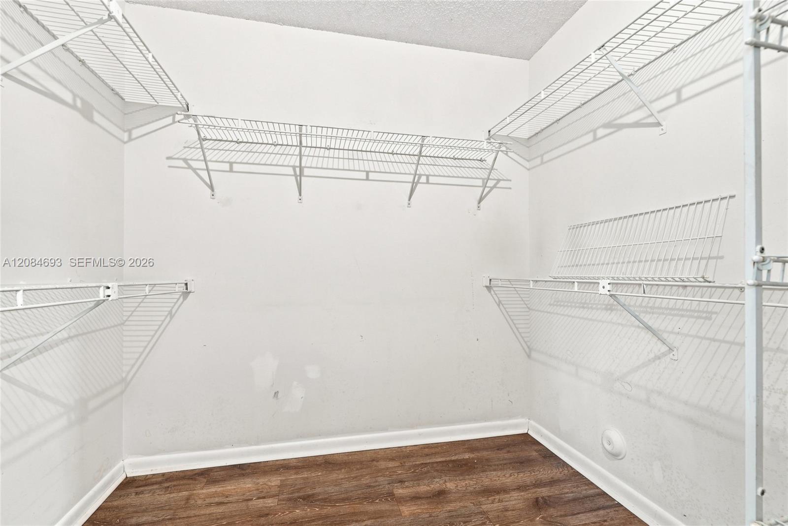 10922 Chandler Drive Property Photo 28