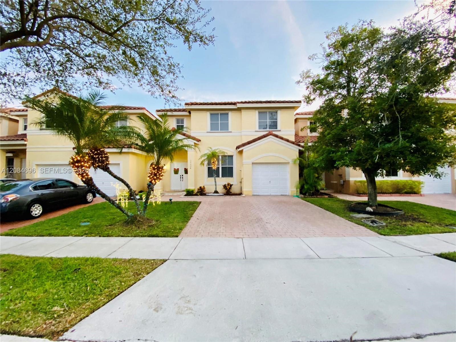 17024 Sw 38th Street Property Photo 1
