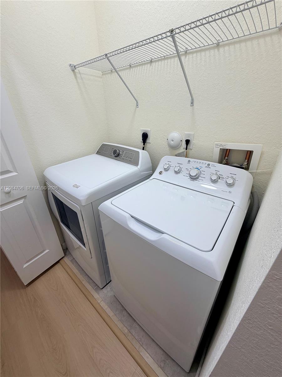 A12084706 Property Photo 6