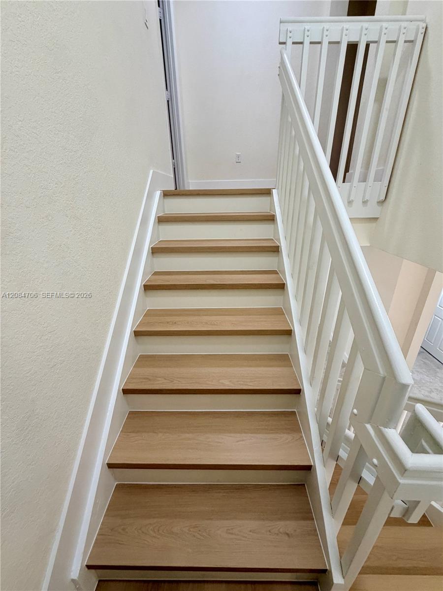 A12084706 Property Photo 27