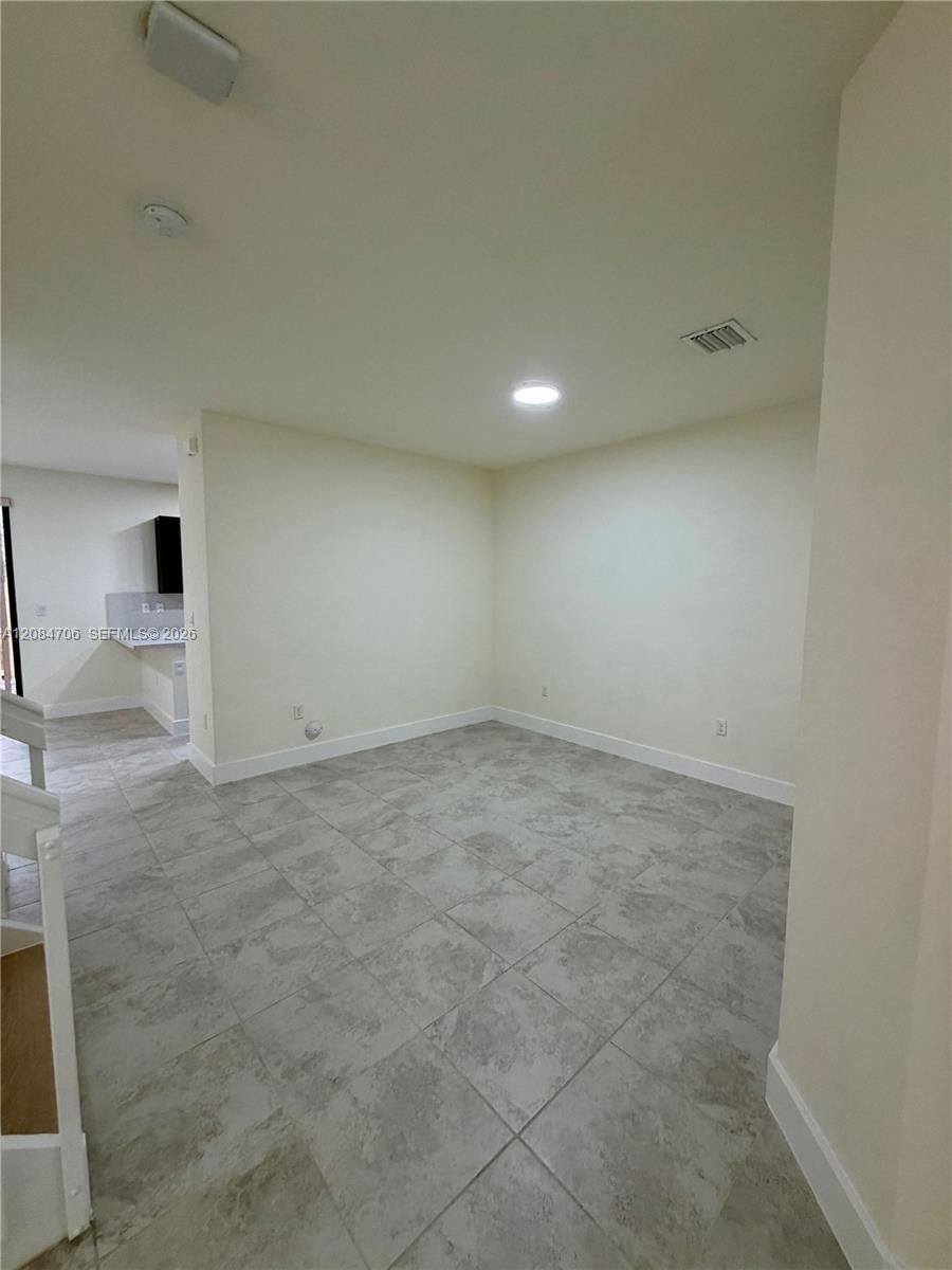 A12084706 Property Photo 35
