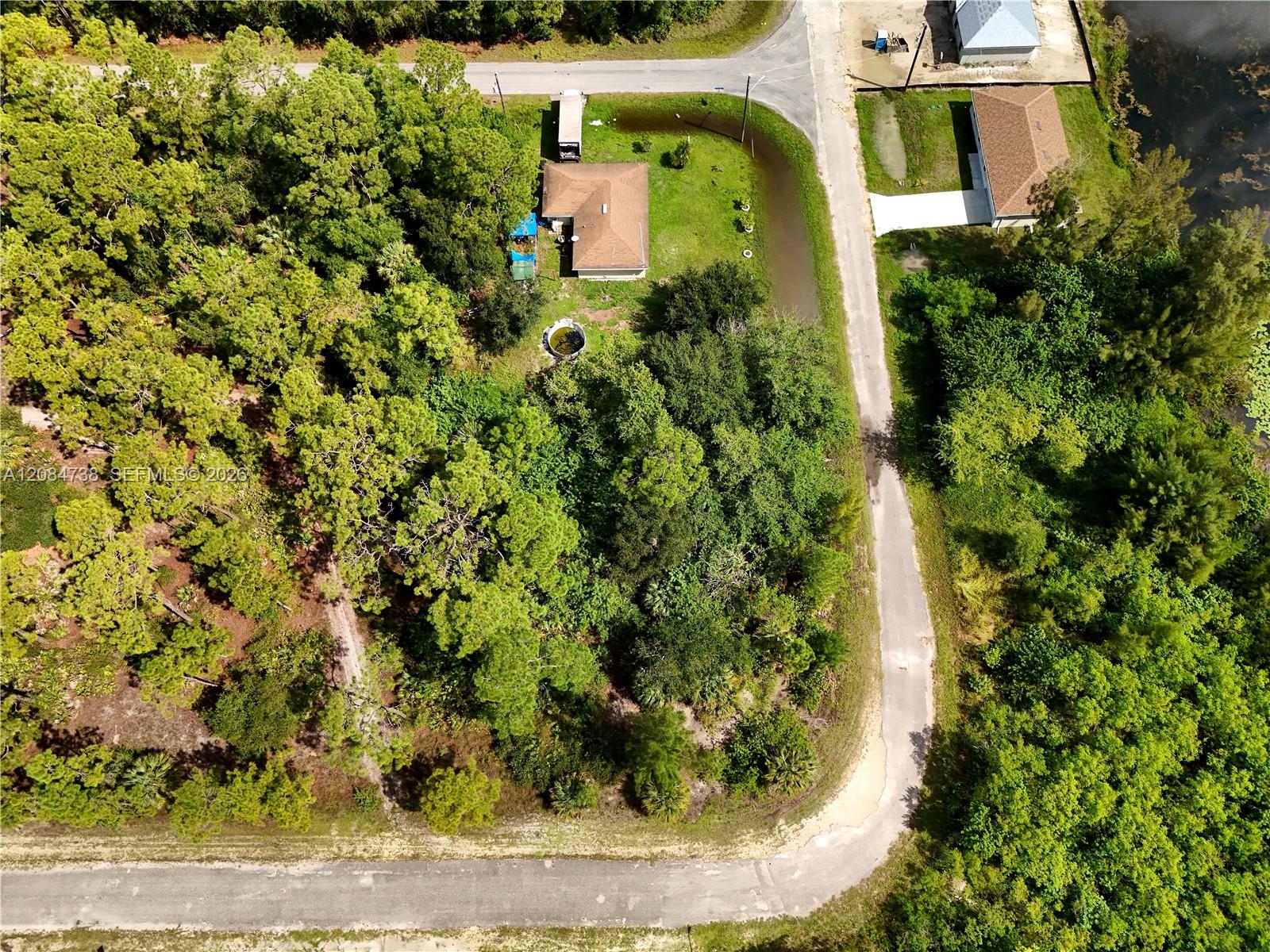 304 Lawler Property Photo 5
