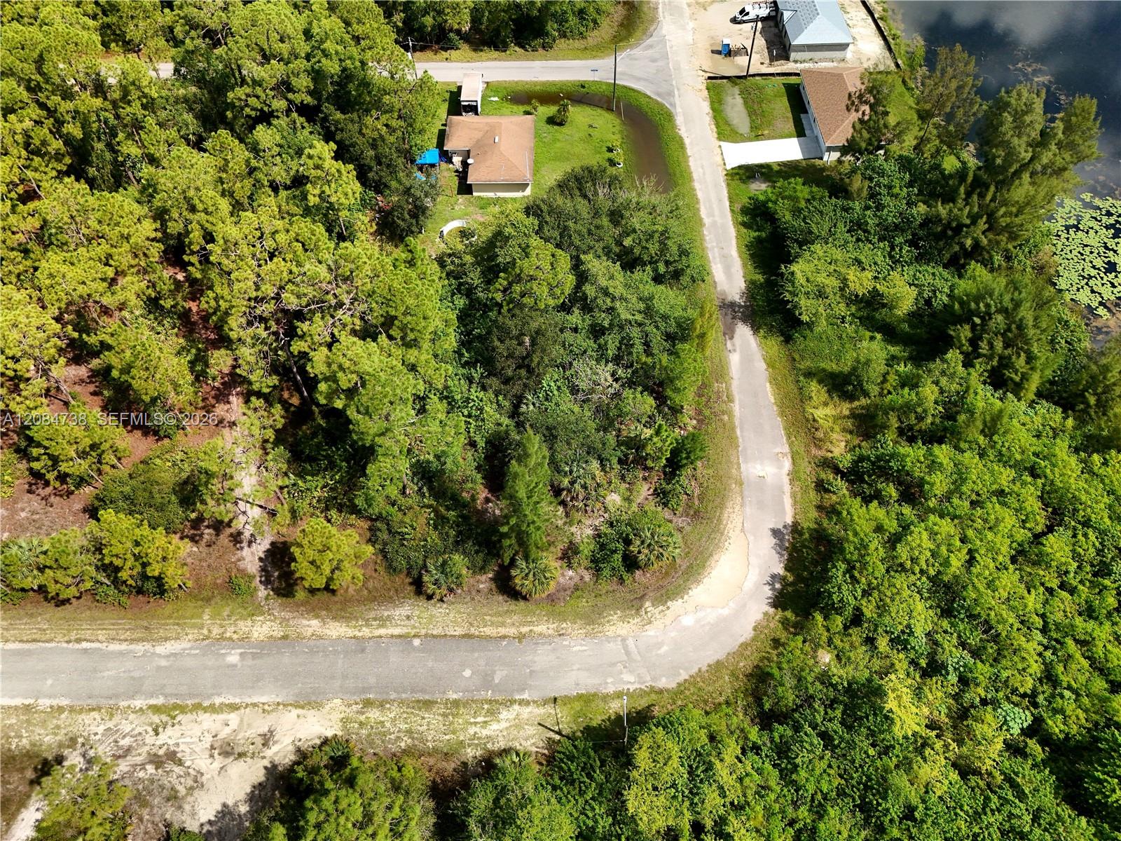 304 Lawler Property Photo 6