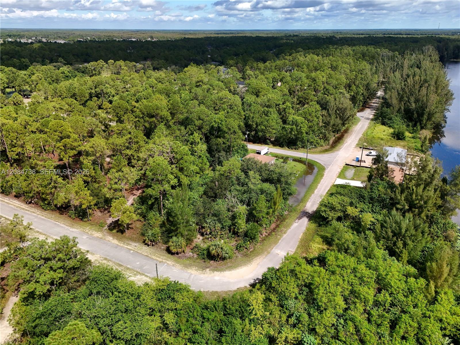 304 Lawler Property Photo 8