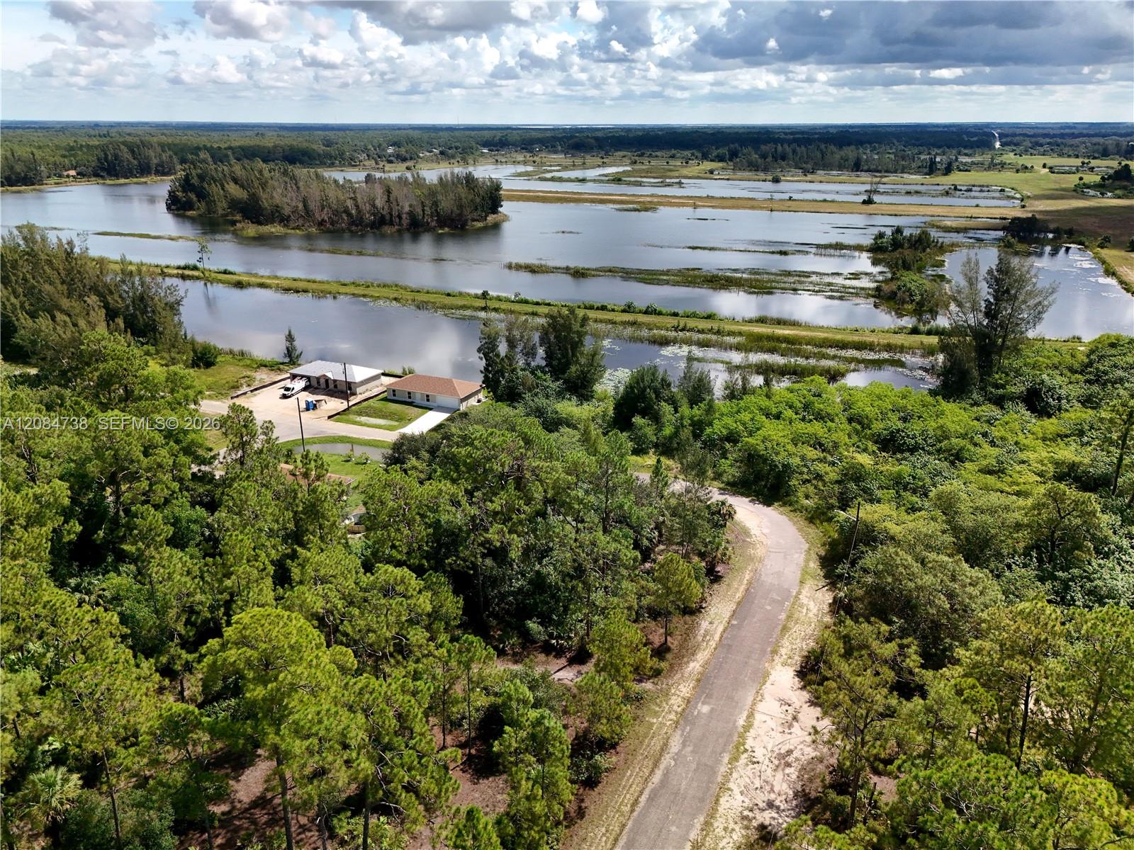 304 Lawler Property Photo 16