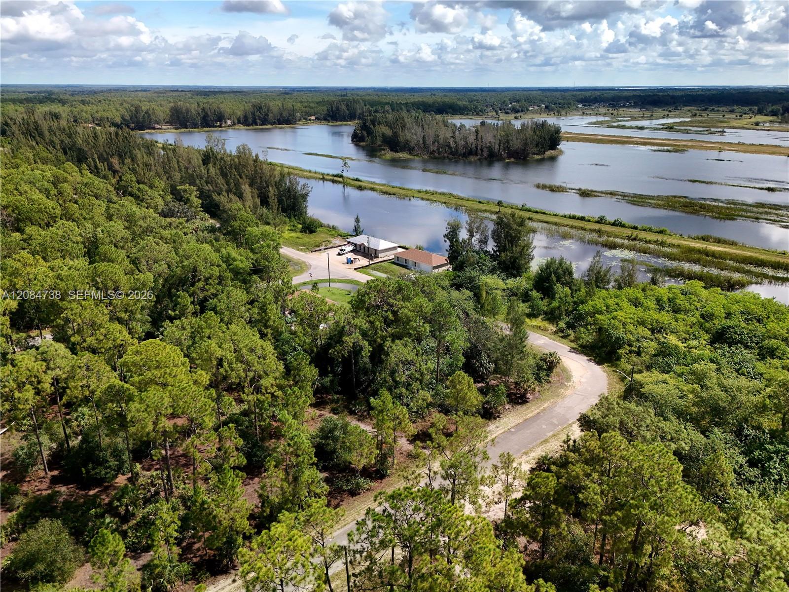 304 Lawler Property Photo 17