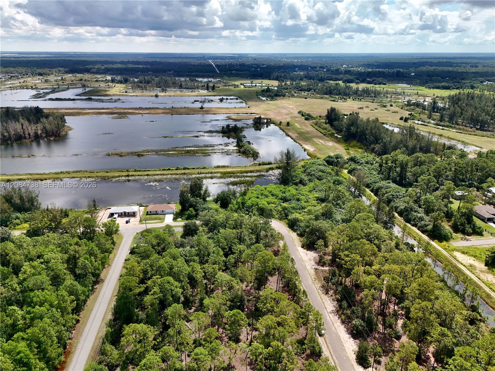 304 Lawler Property Photo 35