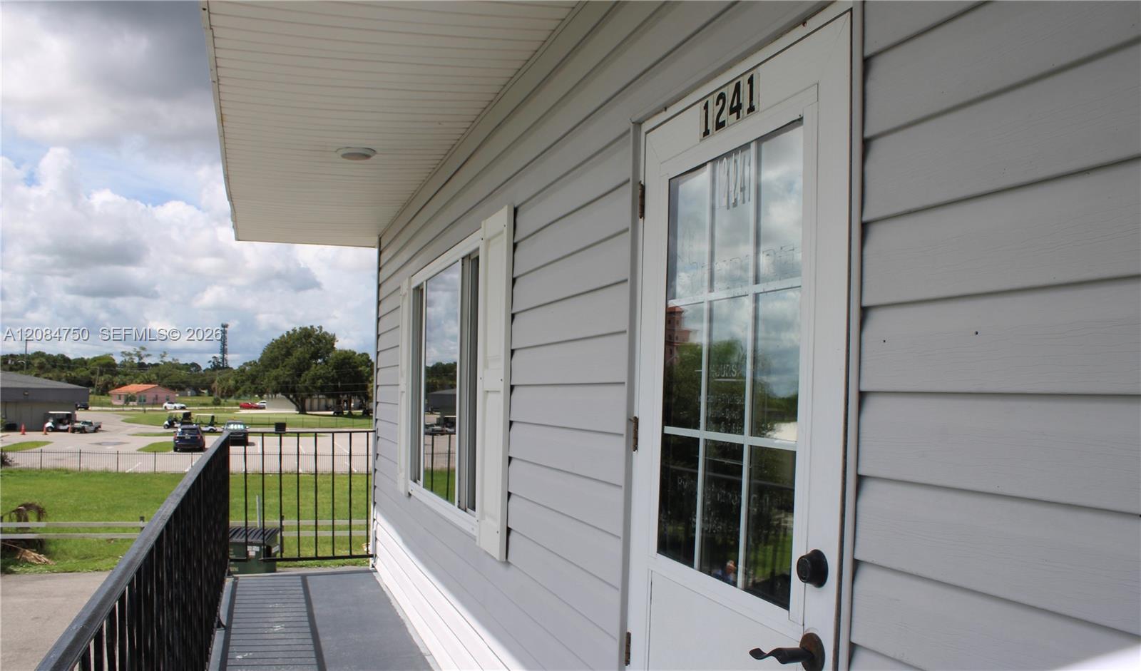 1241 Us Hwy 27 S Property Photo 2