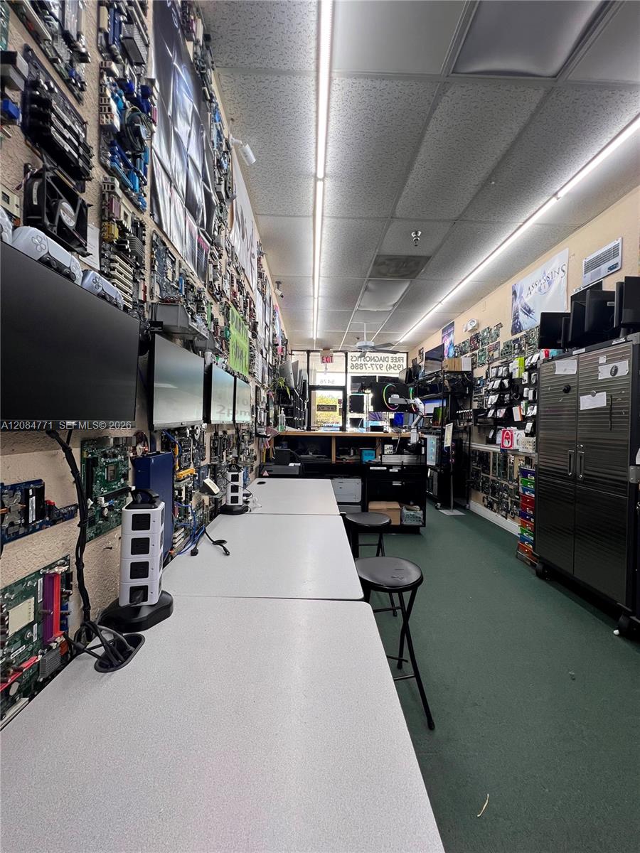 A12084771 Property Photo 34