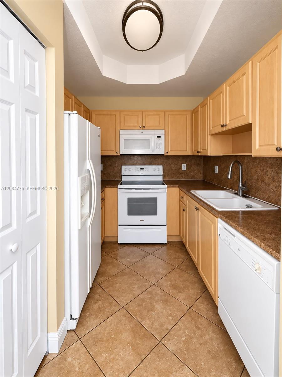 2303 Clipper Place 4506 Property Photo 8