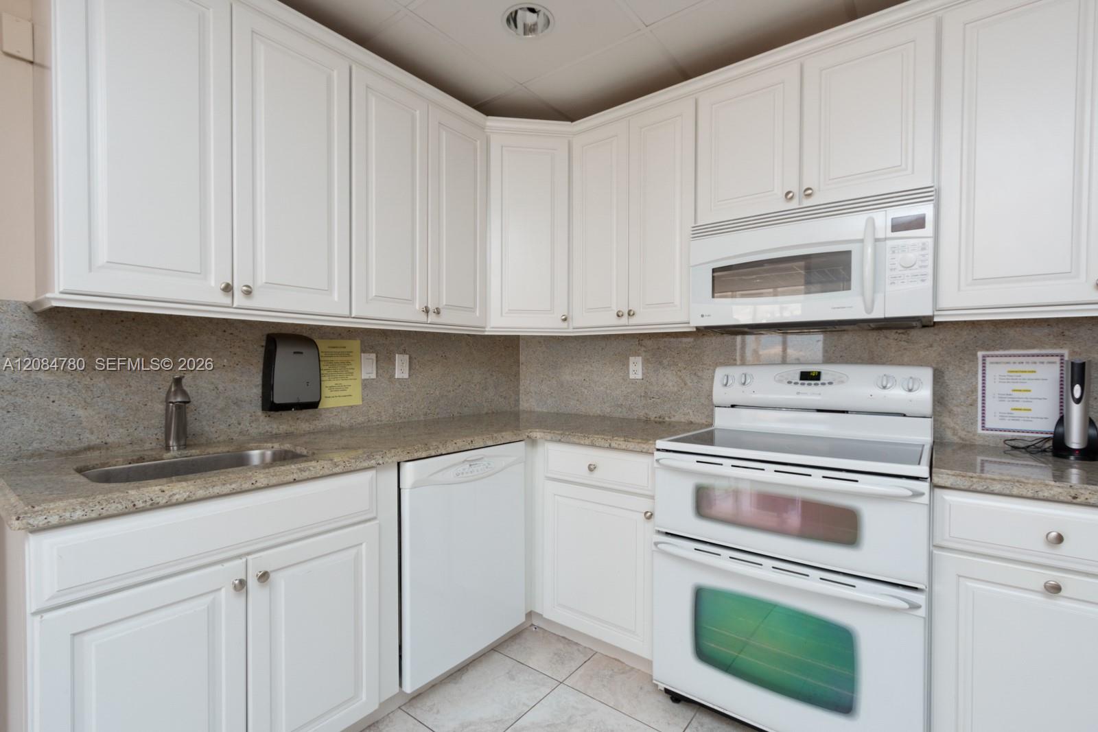1200 S Ocean Boulevard 17g Property Photo 55