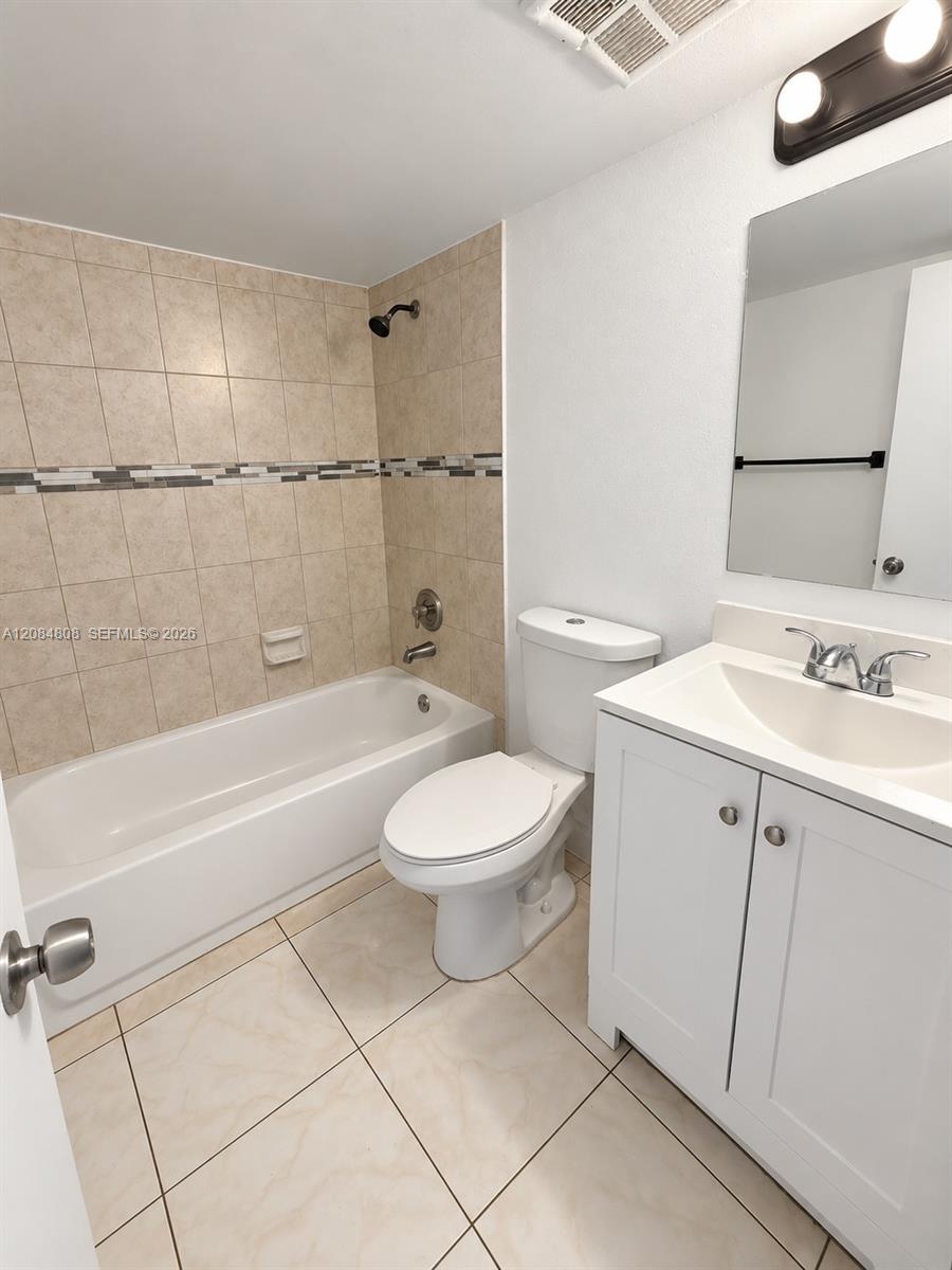 2237 Nw 55th Terrace Property Photo 5
