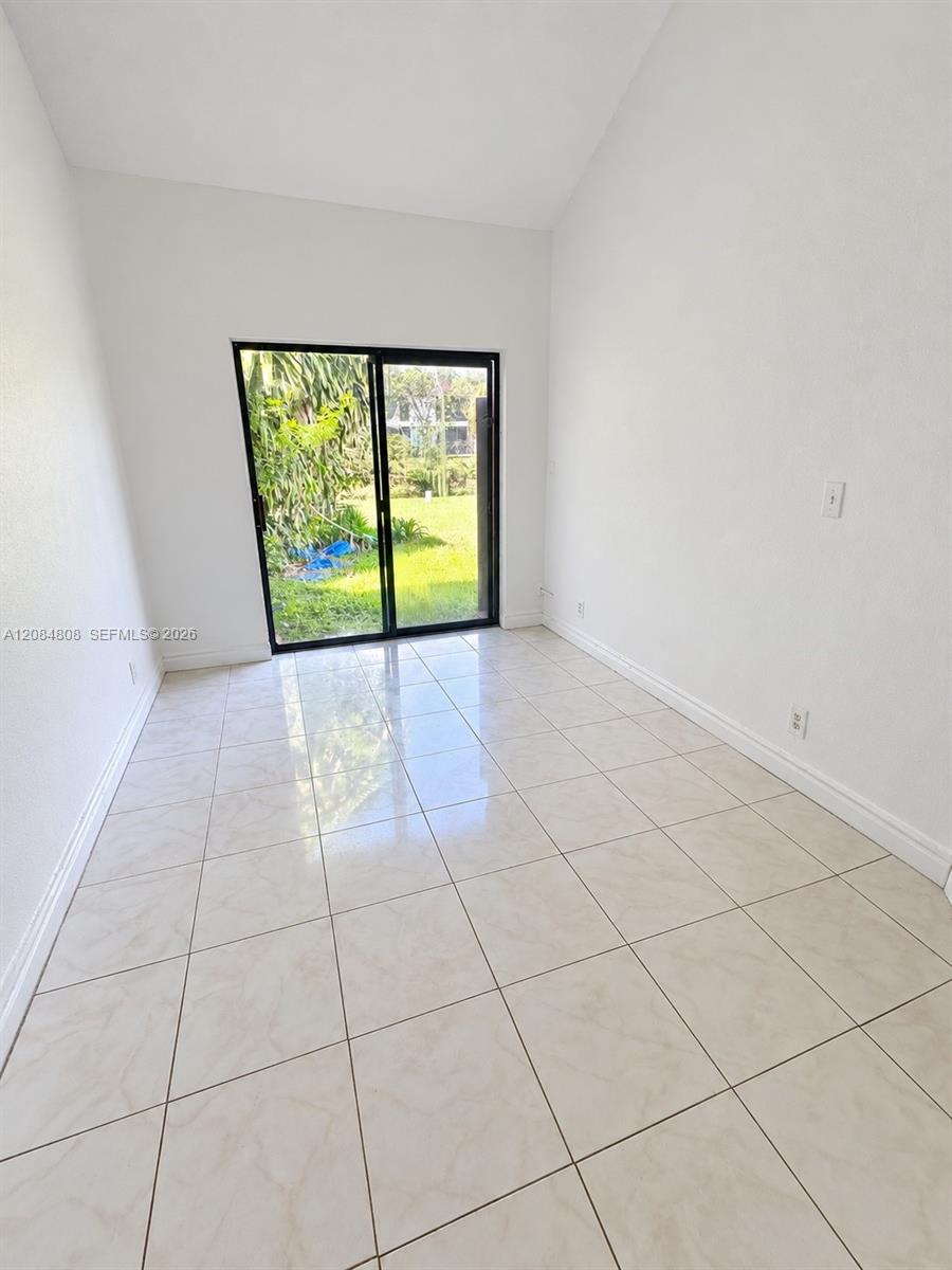 2237 Nw 55th Terrace Property Photo 10