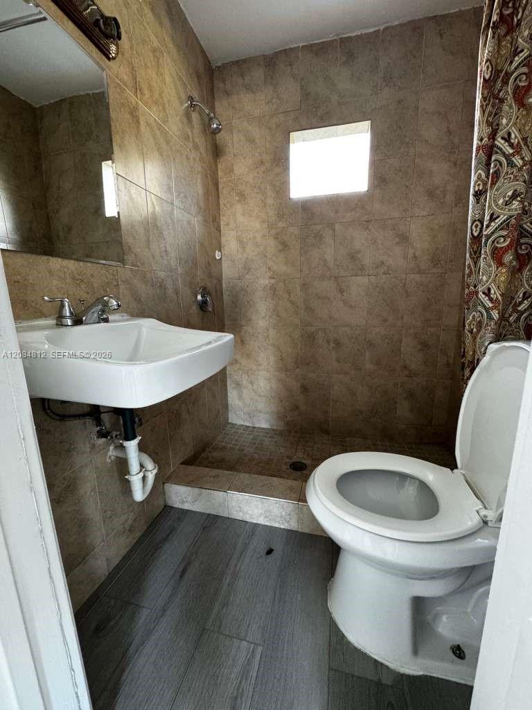 1121 Nw 40th Street 4 Property Photo 11