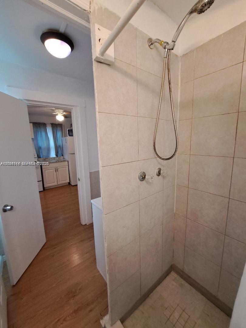 217 Southridge Road Lower Unit Property Photo 8
