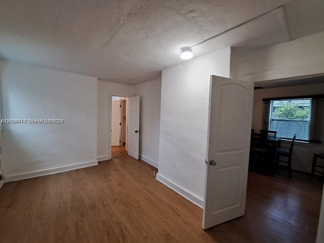 217 Southridge Road Lower Unit Property Photo 11