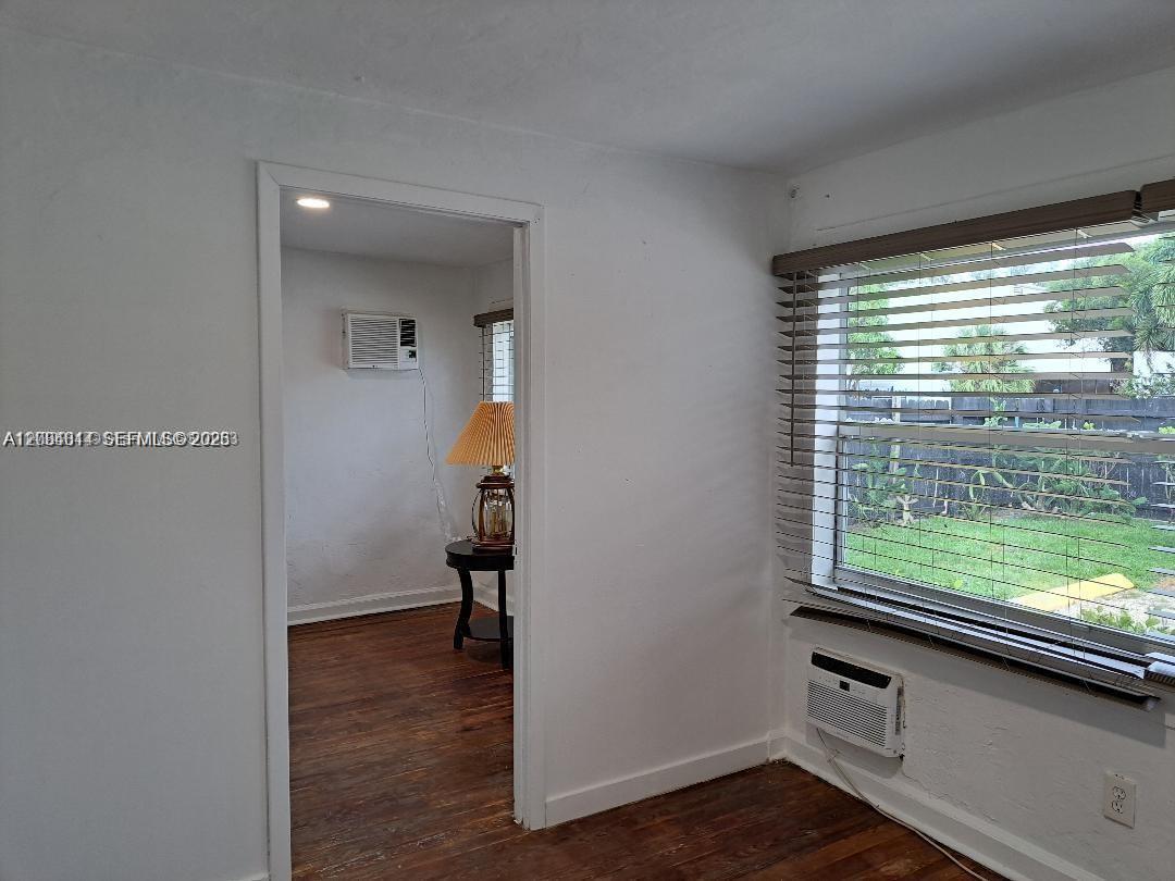 217 Southridge Road Lower Unit Property Photo 12