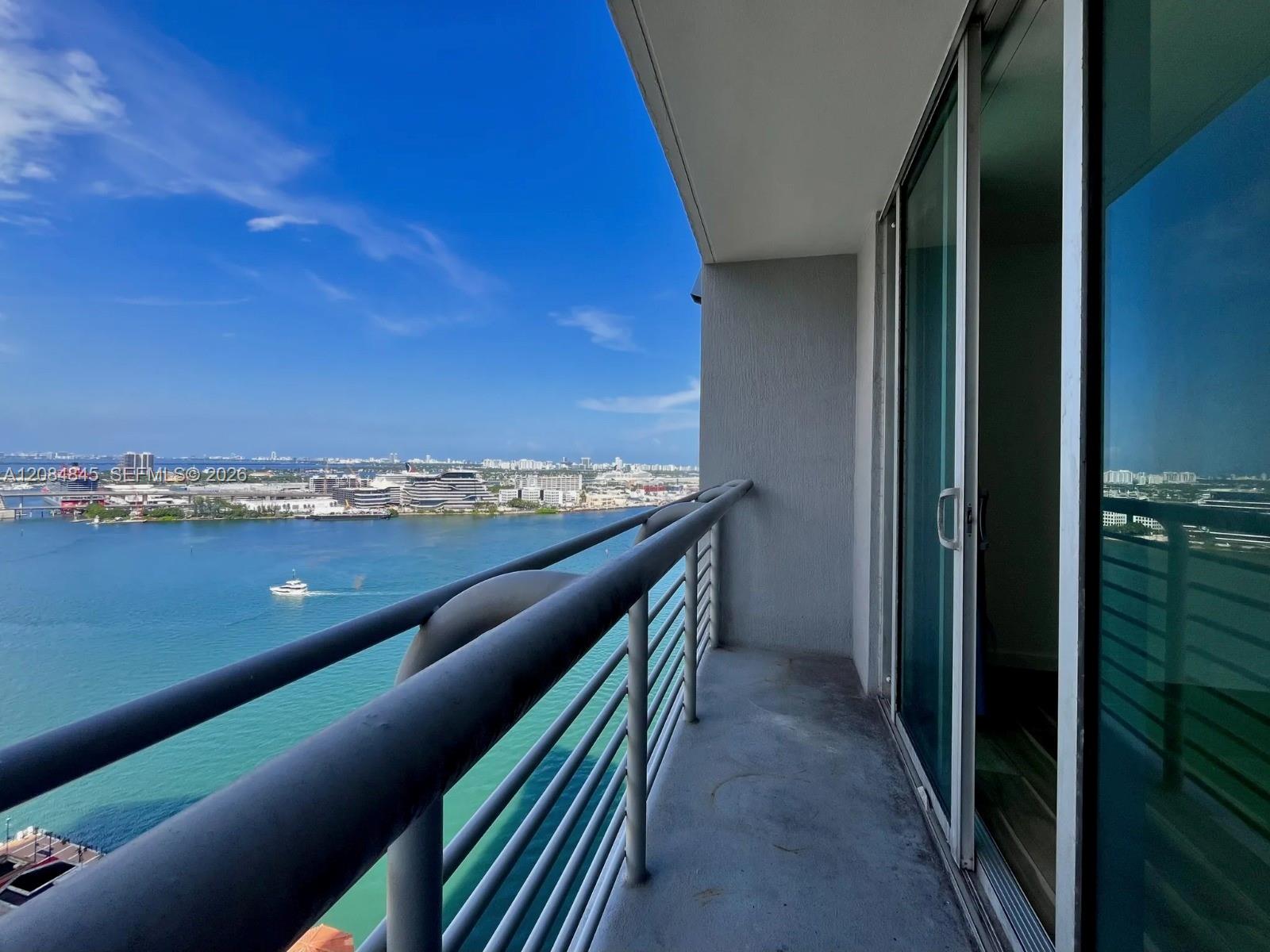 335 S Biscayne Boulevard 2506 Property Photo 1