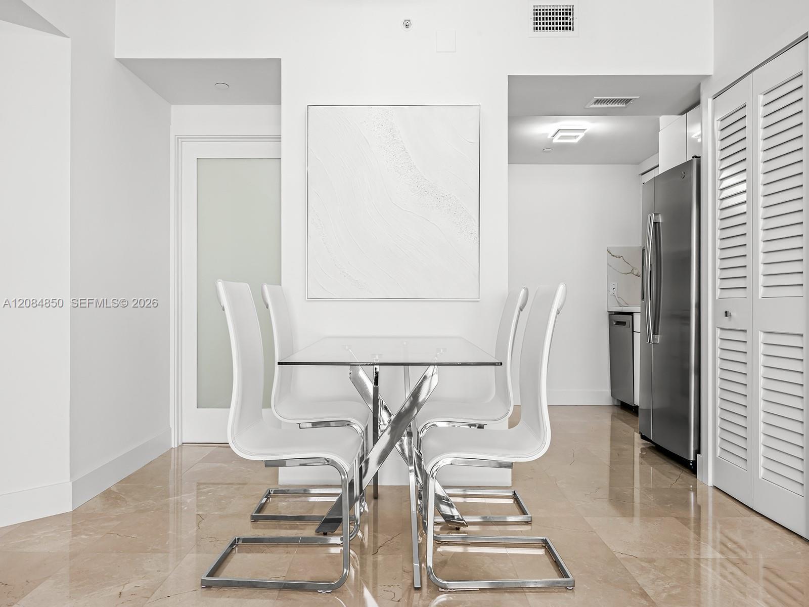6365 Collins Avenue 1911 Property Photo 7
