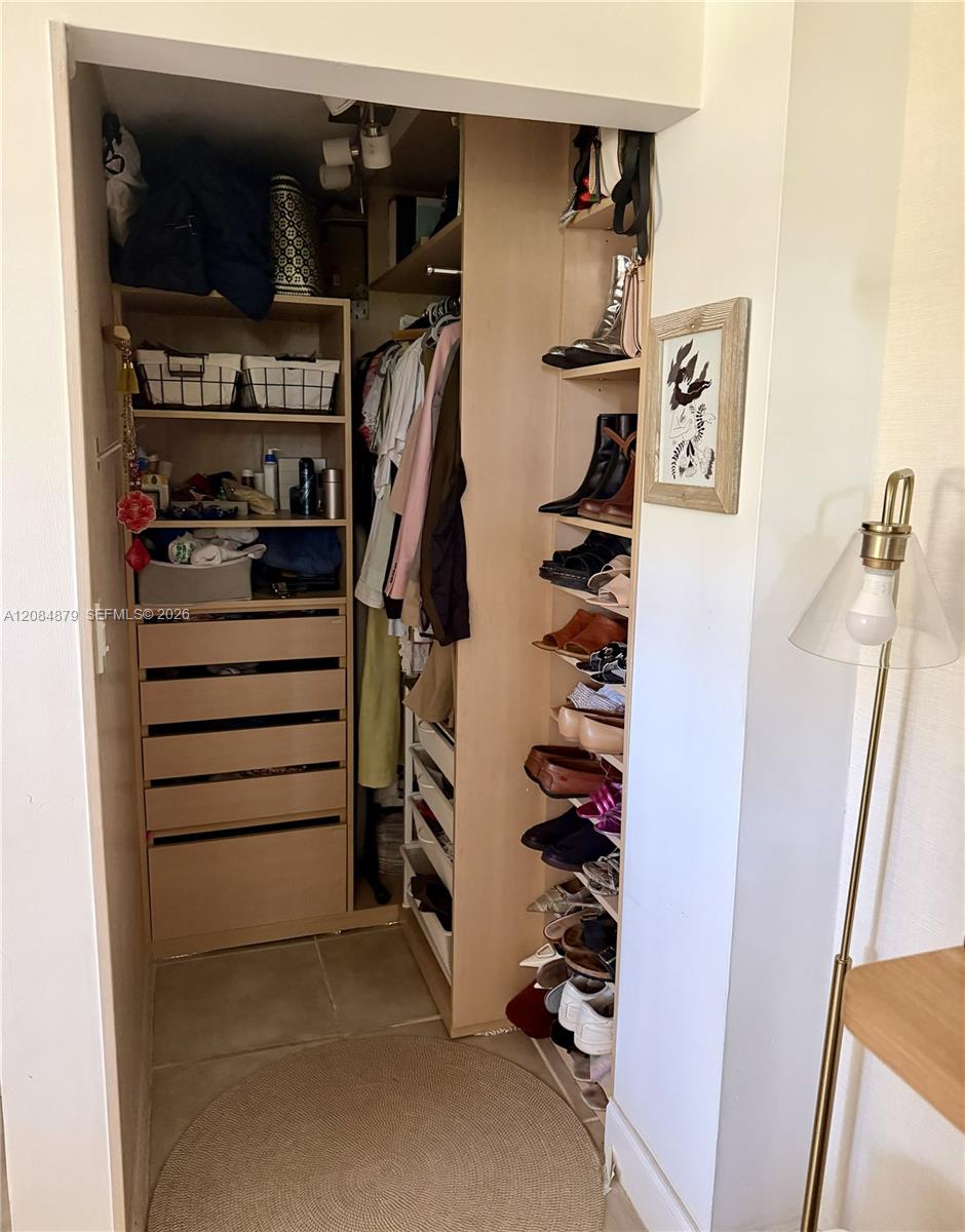 A12084879 Property Photo 23