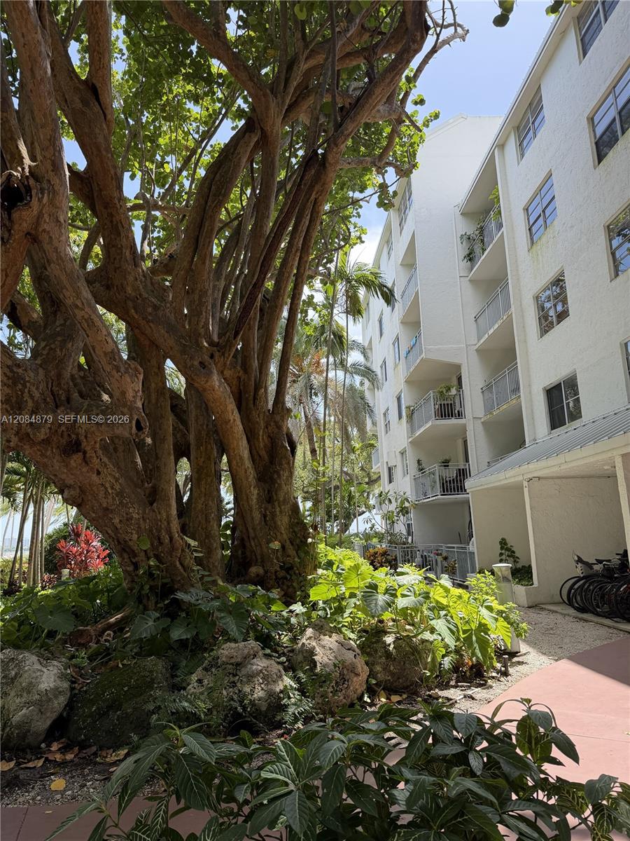 A12084879 Property Photo 26