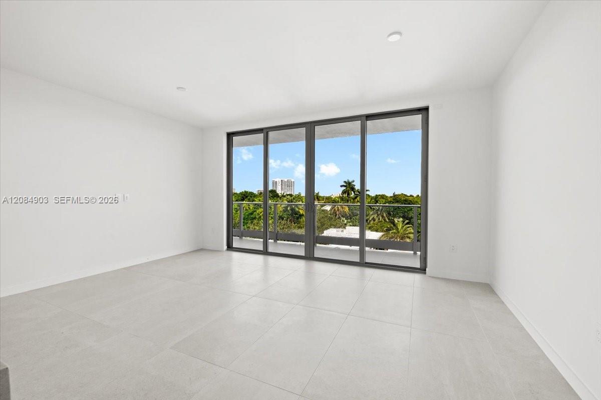 2200 Brickell Avenue 422 Property Photo 11