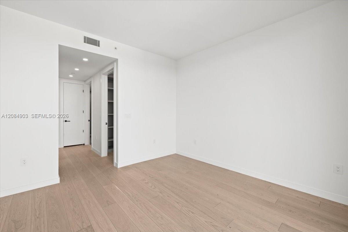 2200 Brickell Avenue 422 Property Photo 13