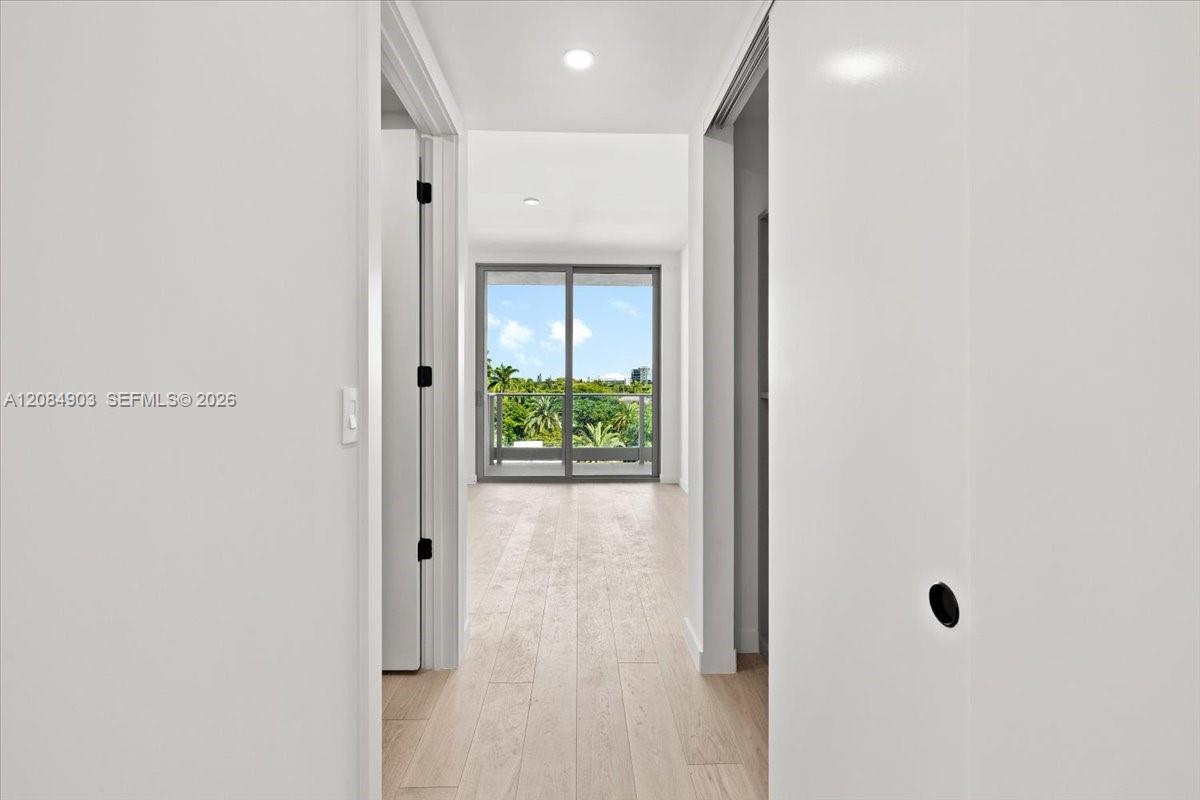 2200 Brickell Avenue 422 Property Photo 14