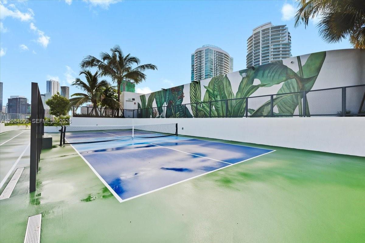 2200 Brickell Avenue 422 Property Photo 40