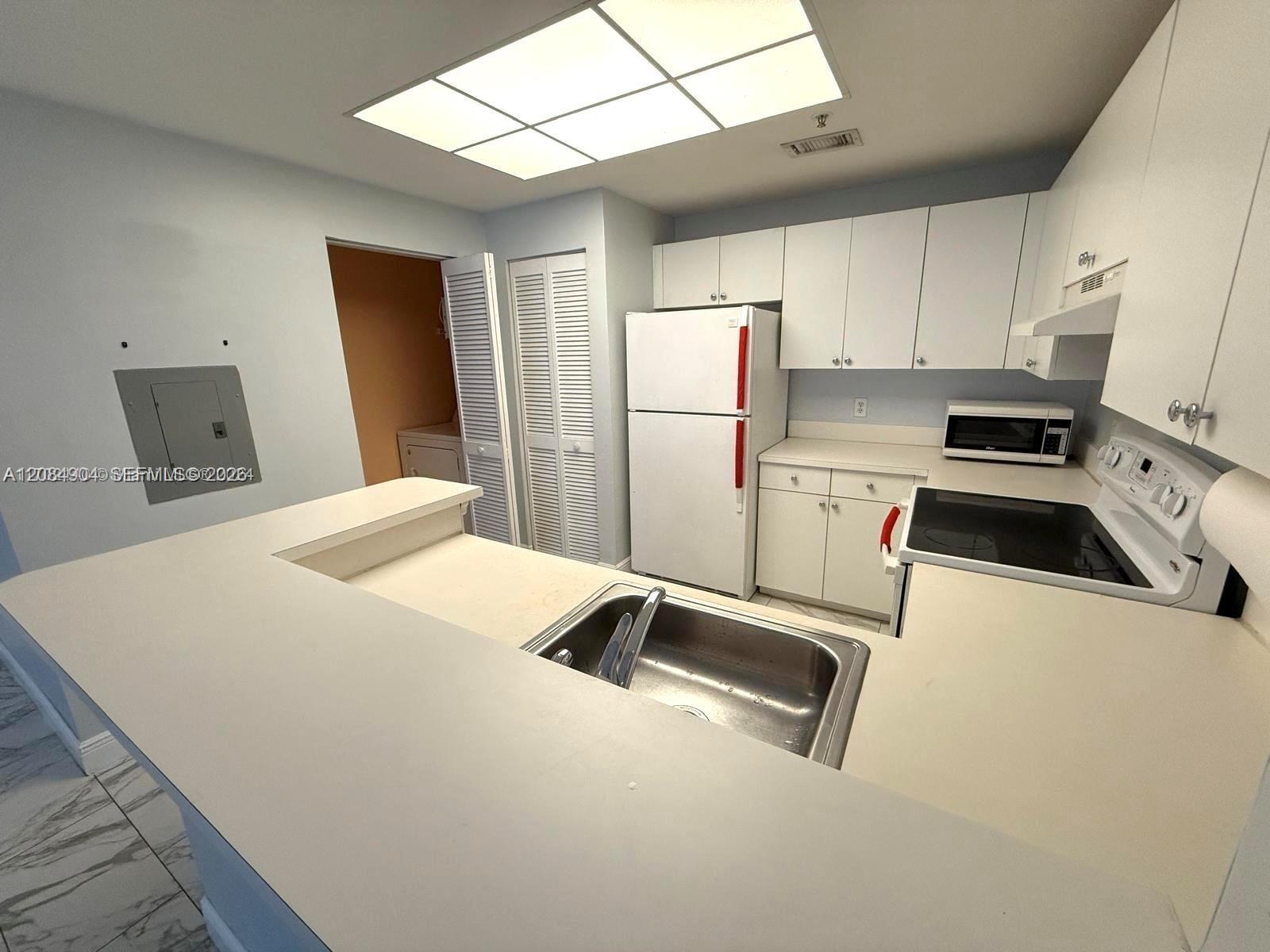 2015 Se 10th Avenue 127 Property Photo 2