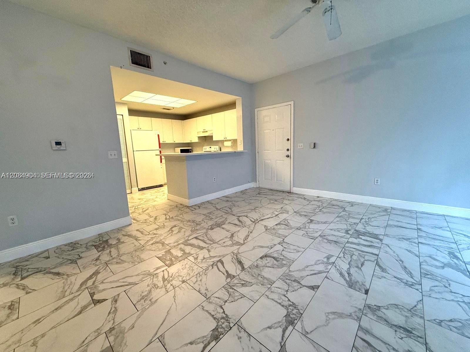 2015 Se 10th Avenue 127 Property Photo 6