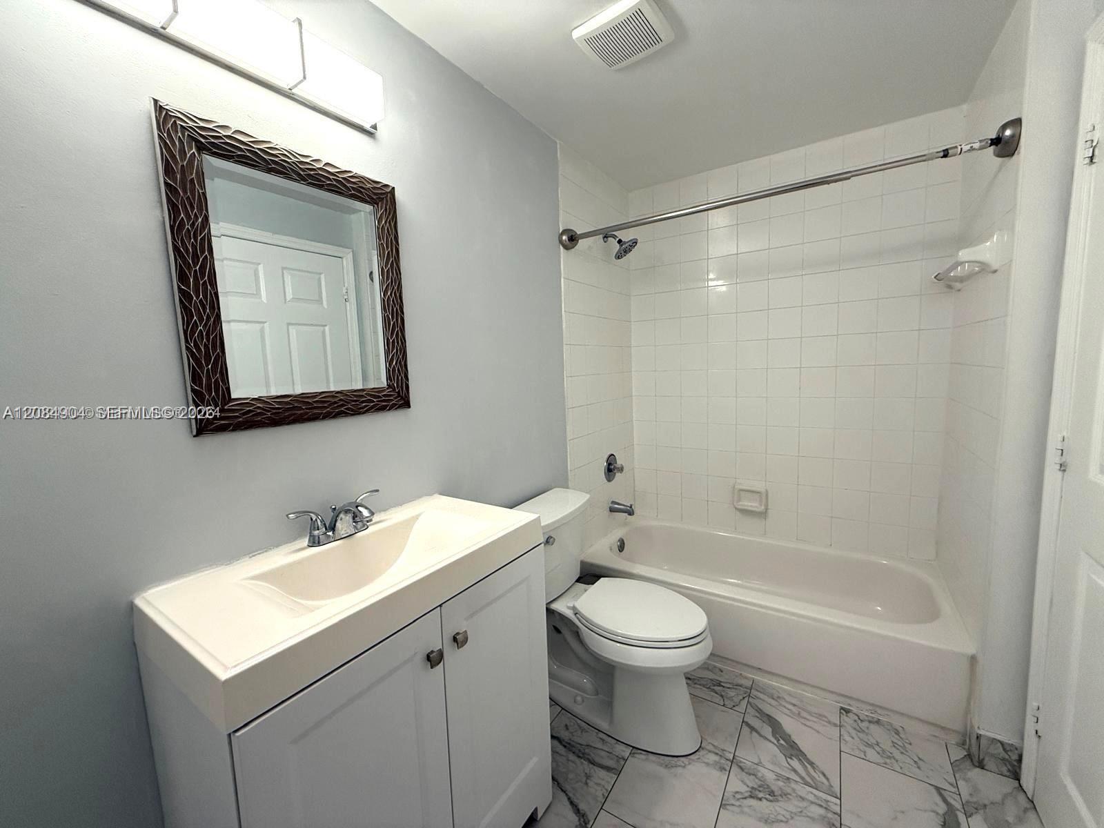 2015 Se 10th Avenue 127 Property Photo 13