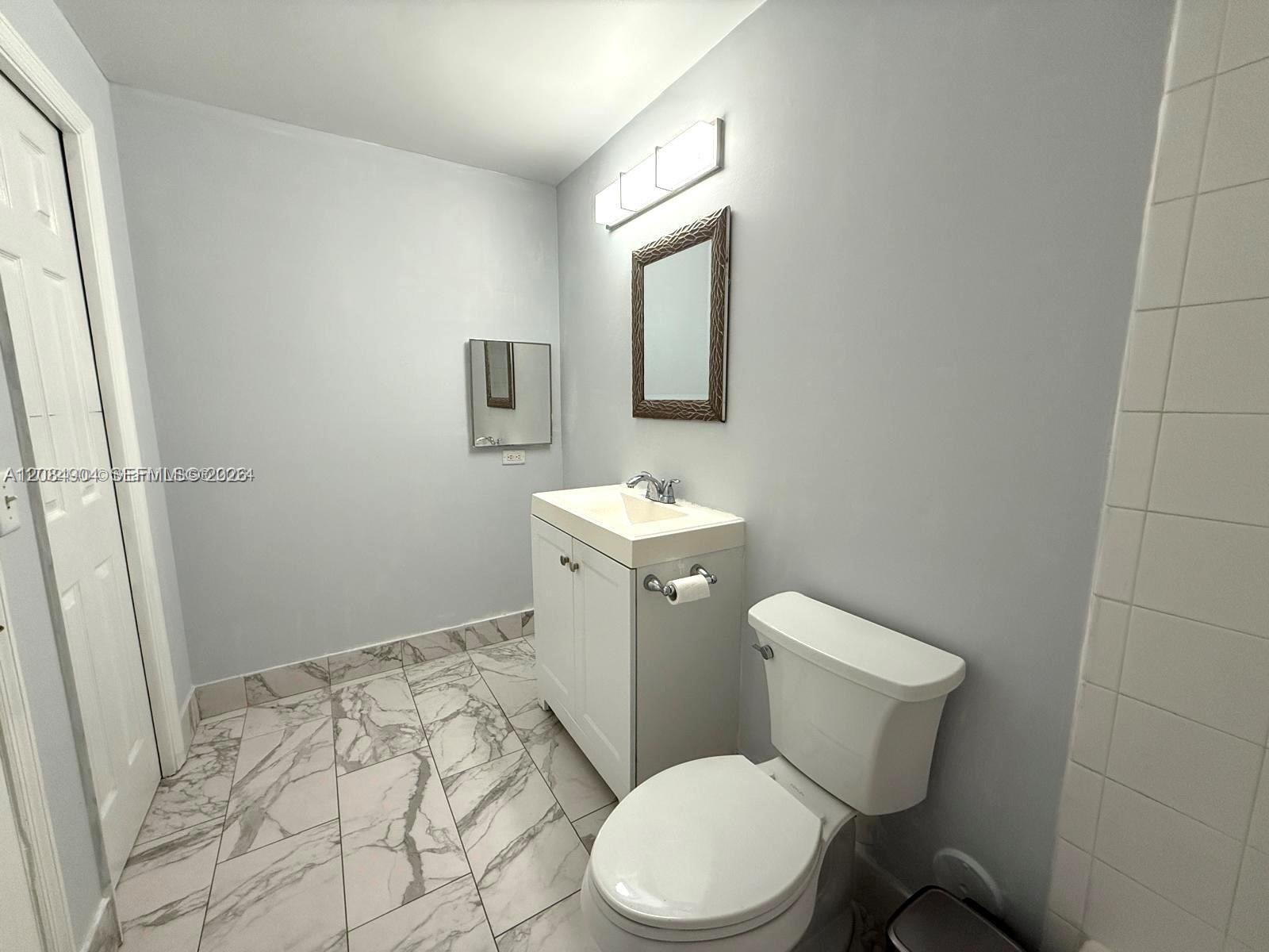2015 Se 10th Avenue 127 Property Photo 14
