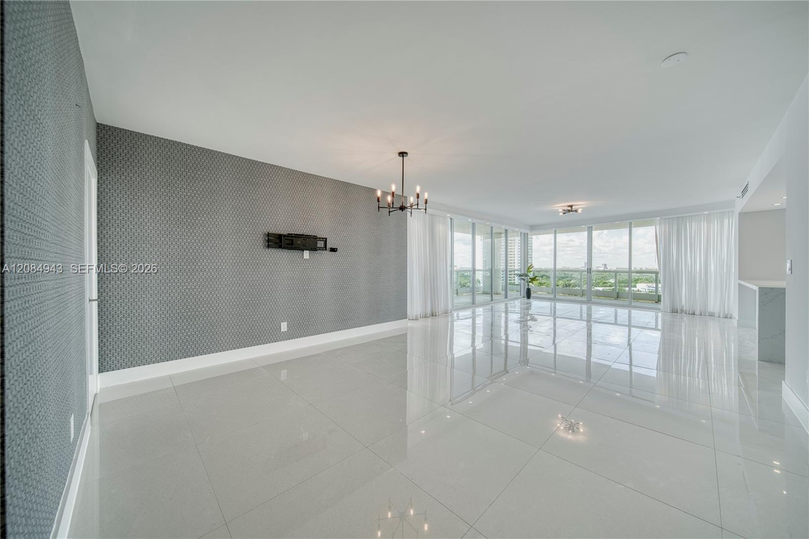 2127 Brickell Avenue 1605 Property Photo 9