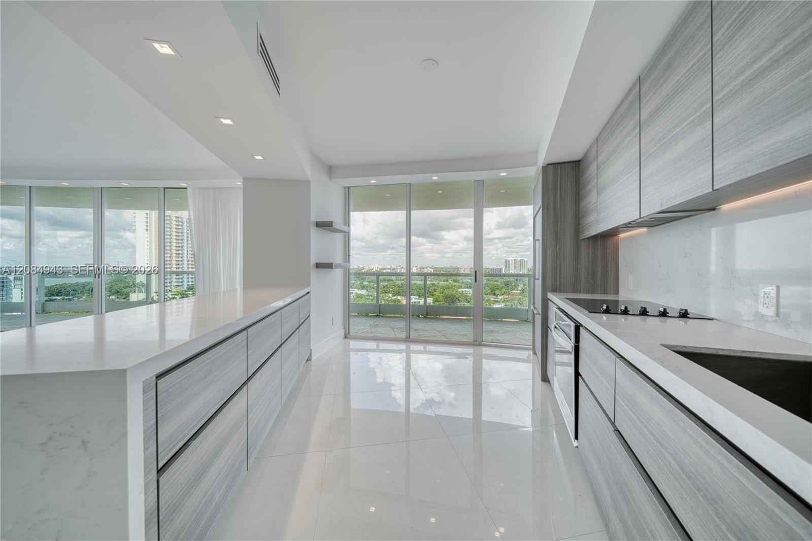 2127 Brickell Avenue 1605 Property Photo 12