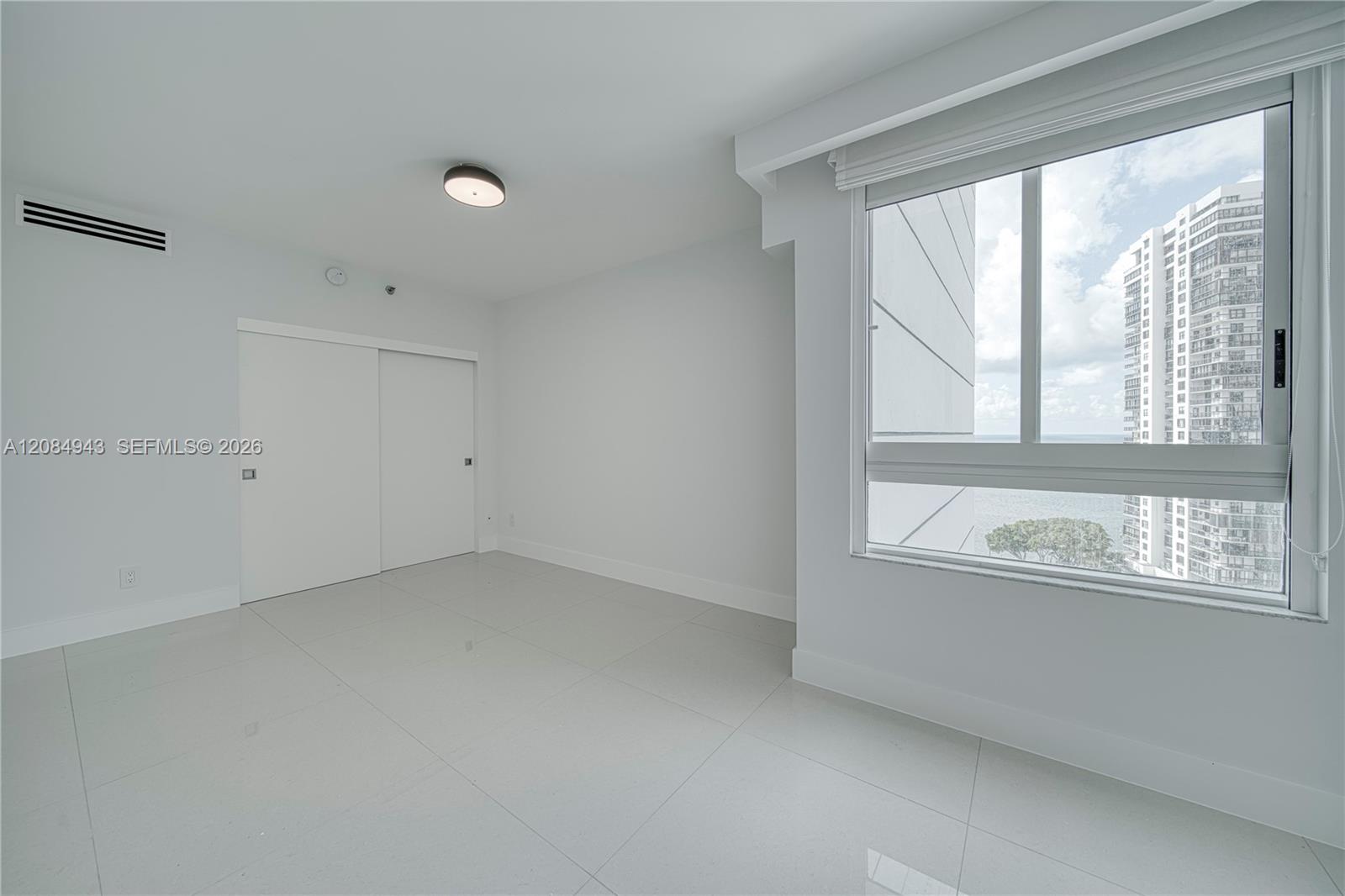 2127 Brickell Avenue 1605 Property Photo 24