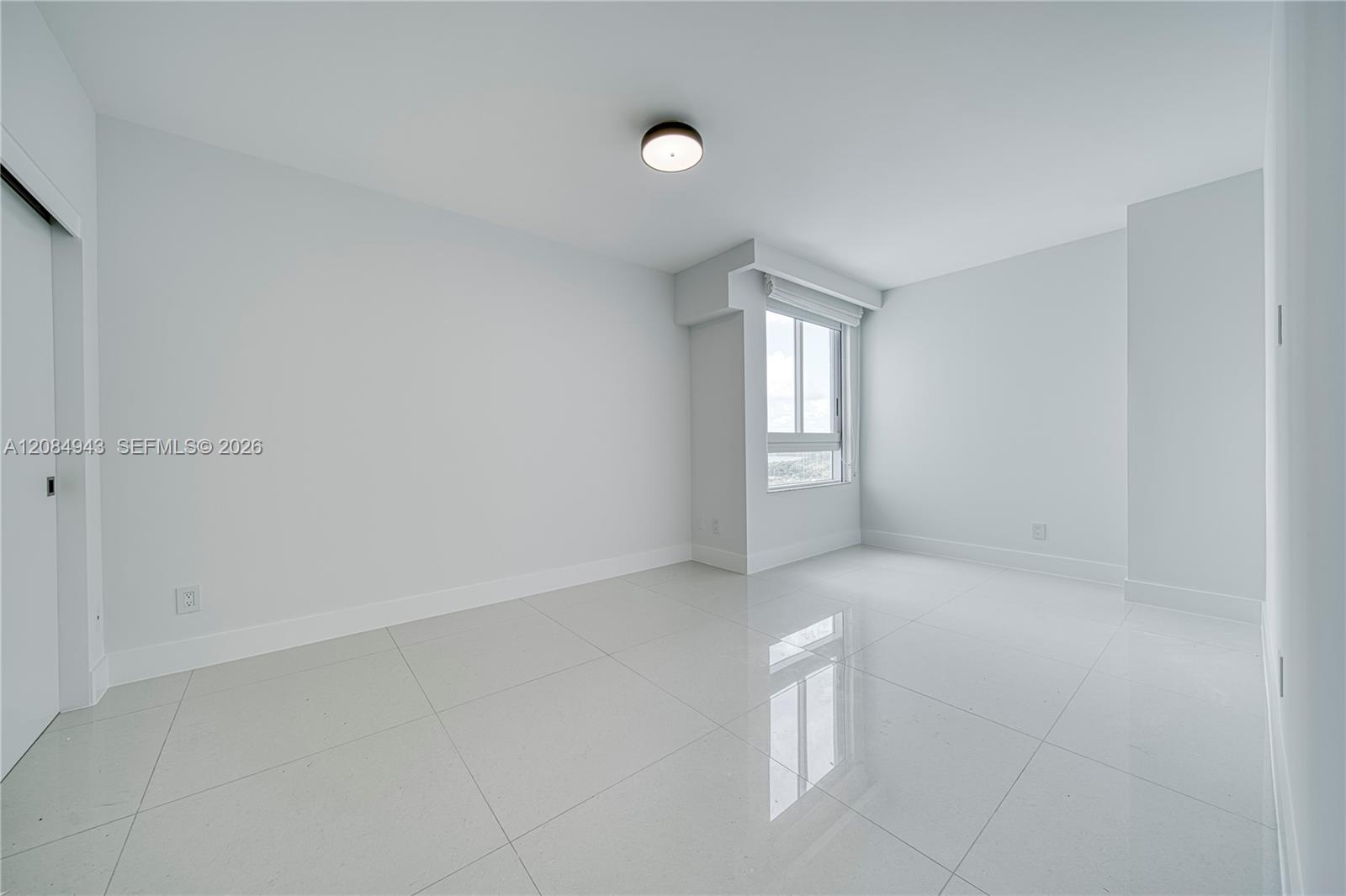 2127 Brickell Avenue 1605 Property Photo 25