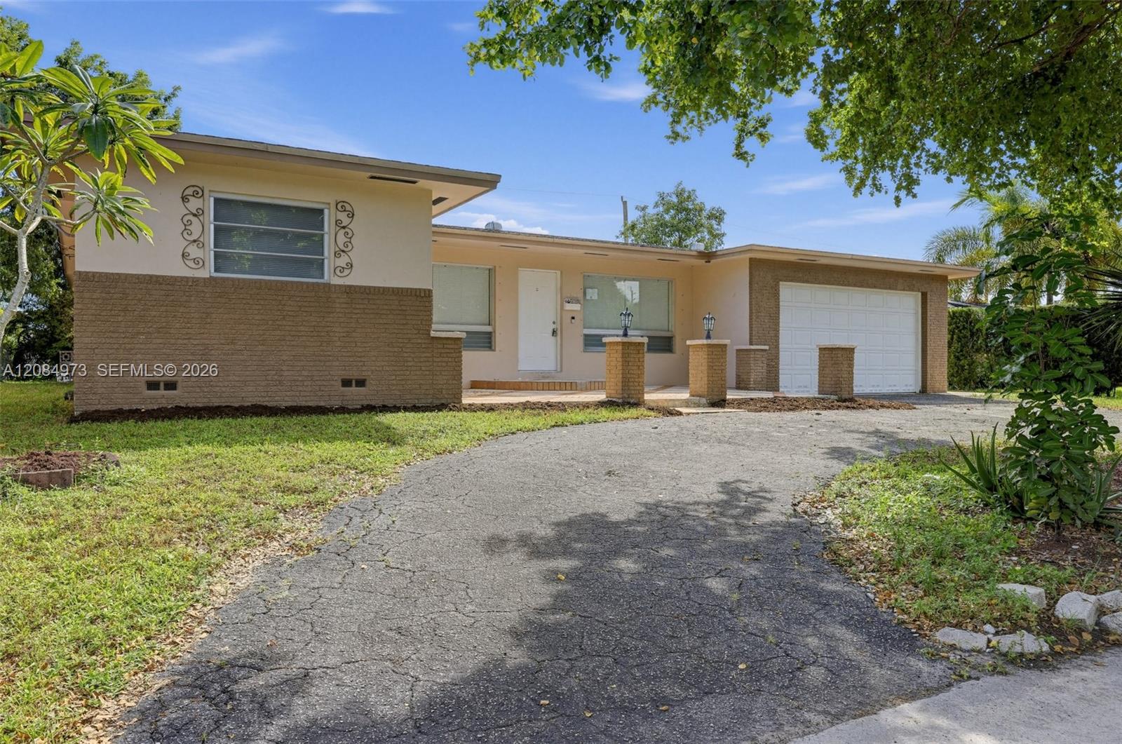 4200 Hayes Street Property Photo 1