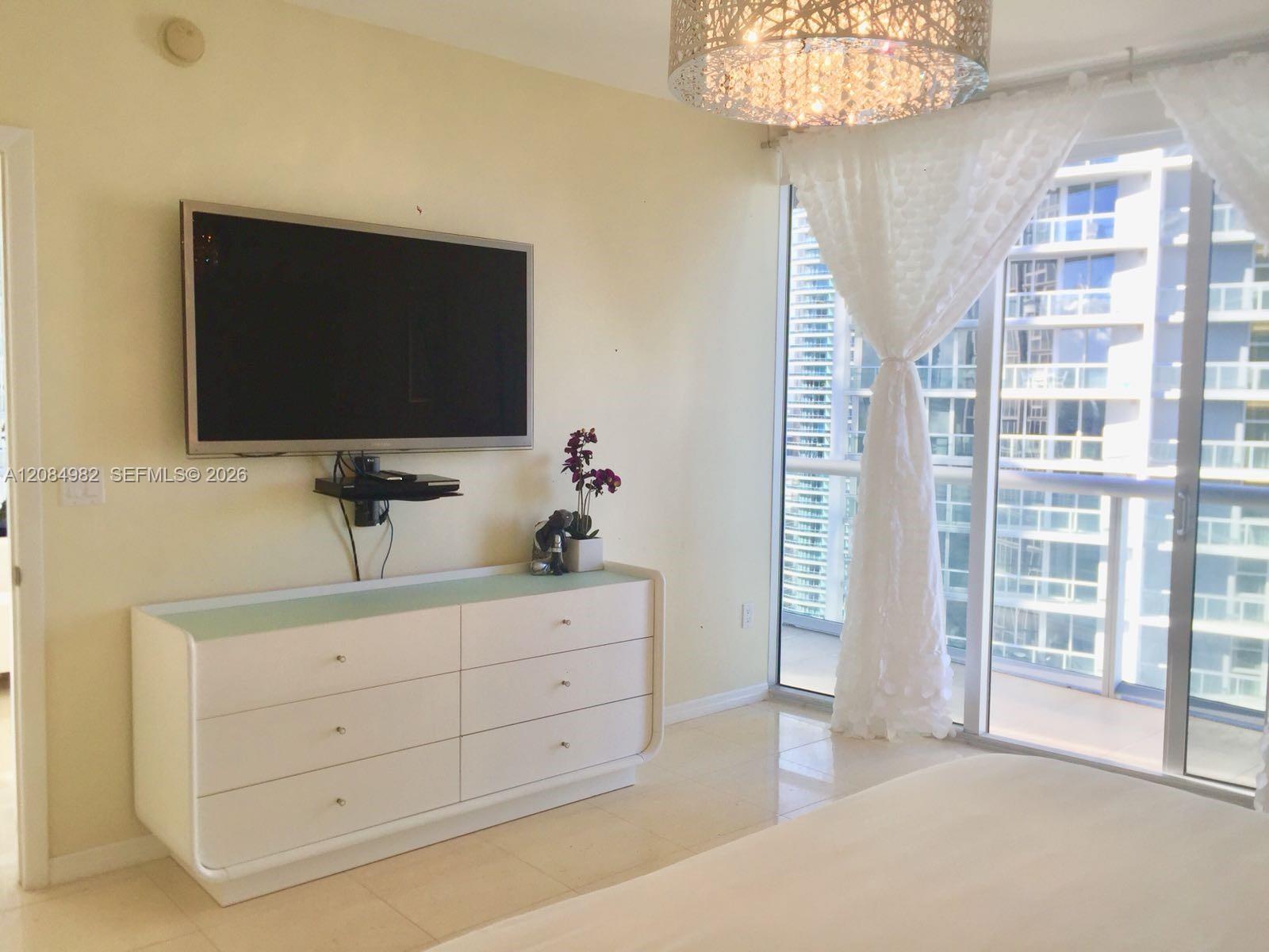 495 Brickell Avenue 3410 Property Photo 4