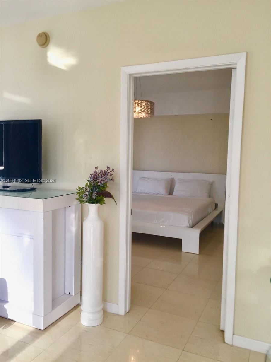 495 Brickell Avenue 3410 Property Photo 6