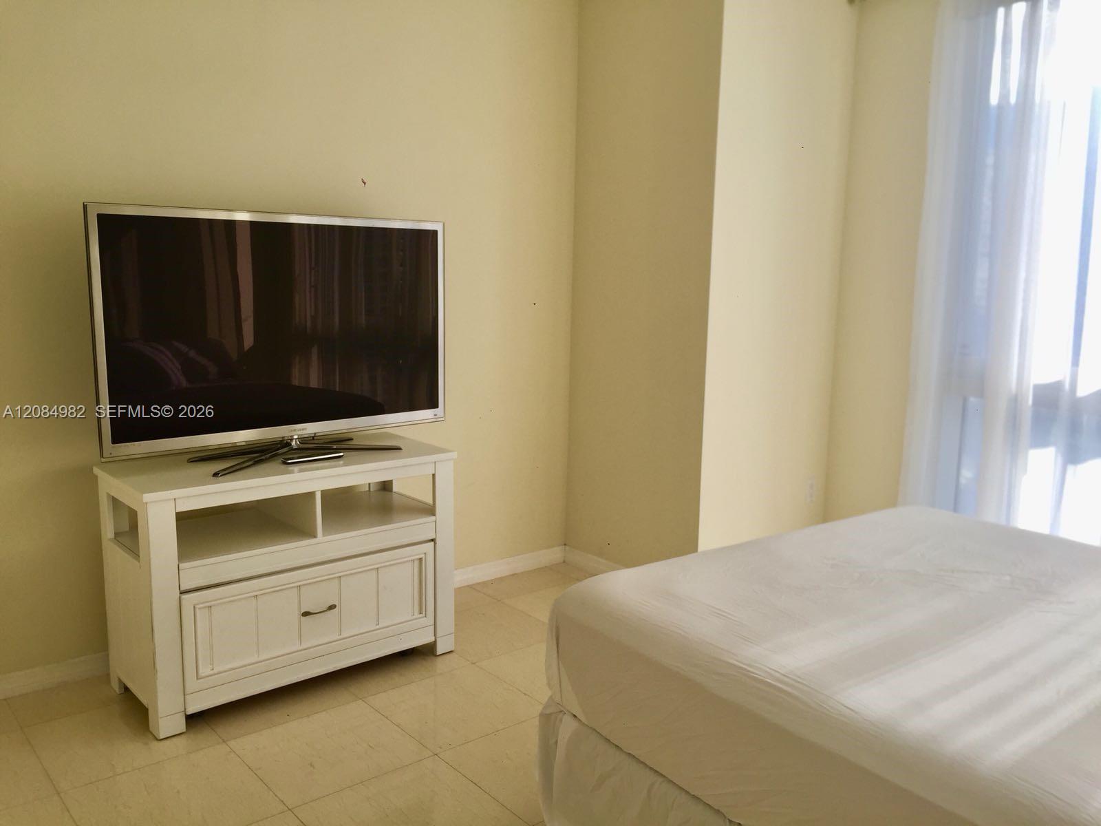 495 Brickell Avenue 3410 Property Photo 35