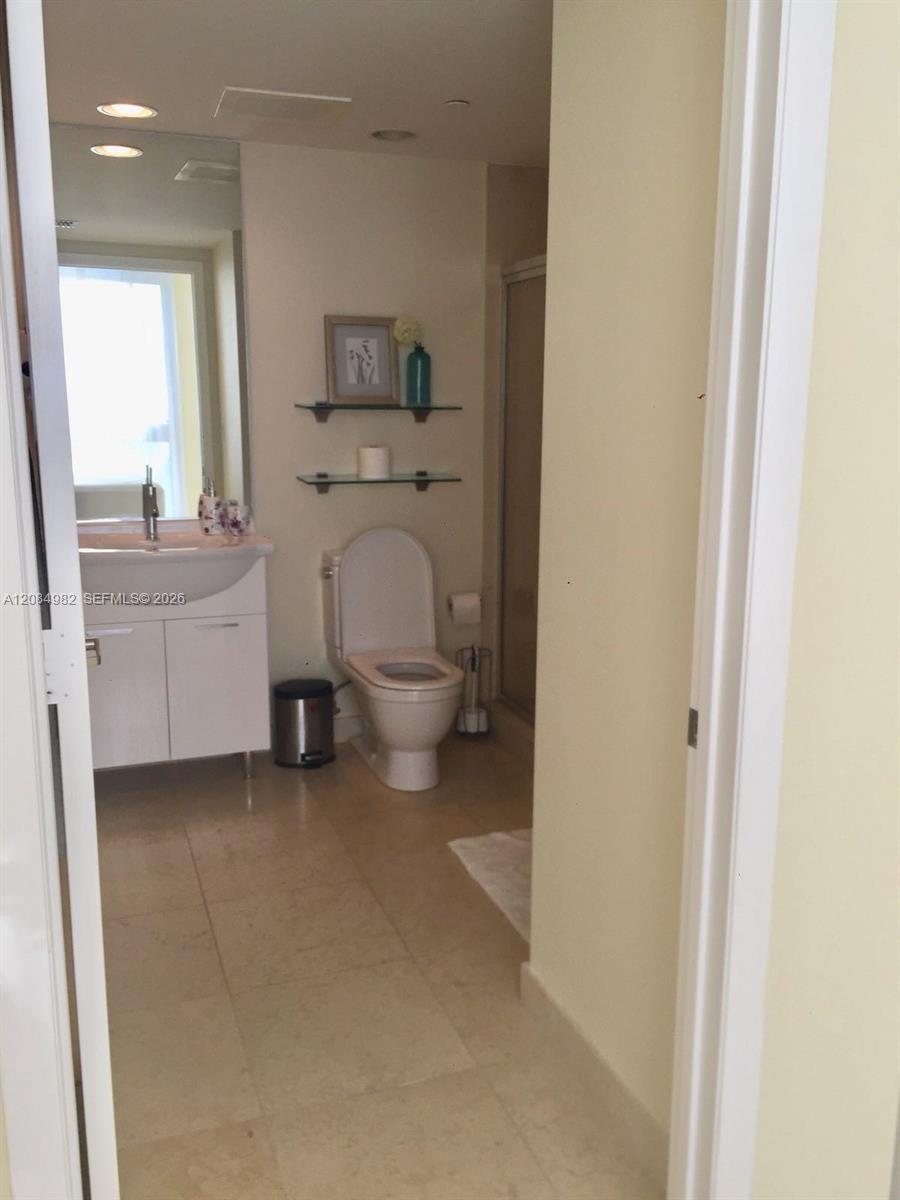 495 Brickell Avenue 3410 Property Photo 38