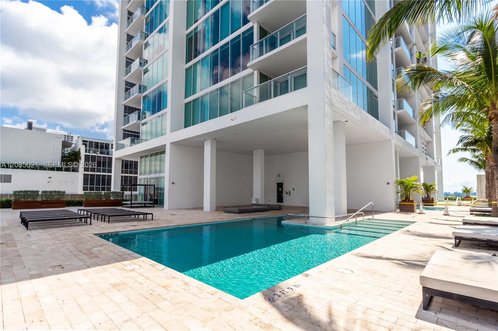 1040 Biscayne Boulevard 1806 Property Photo 7